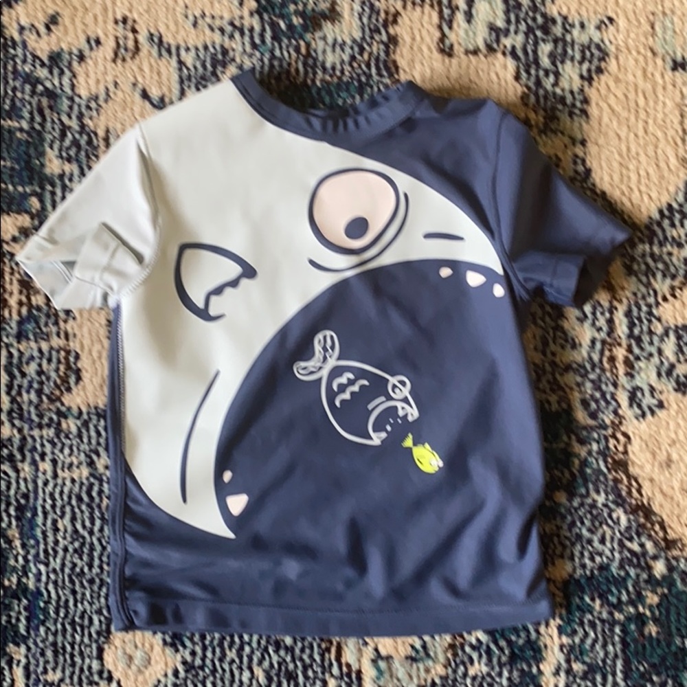 Gap Rash guard